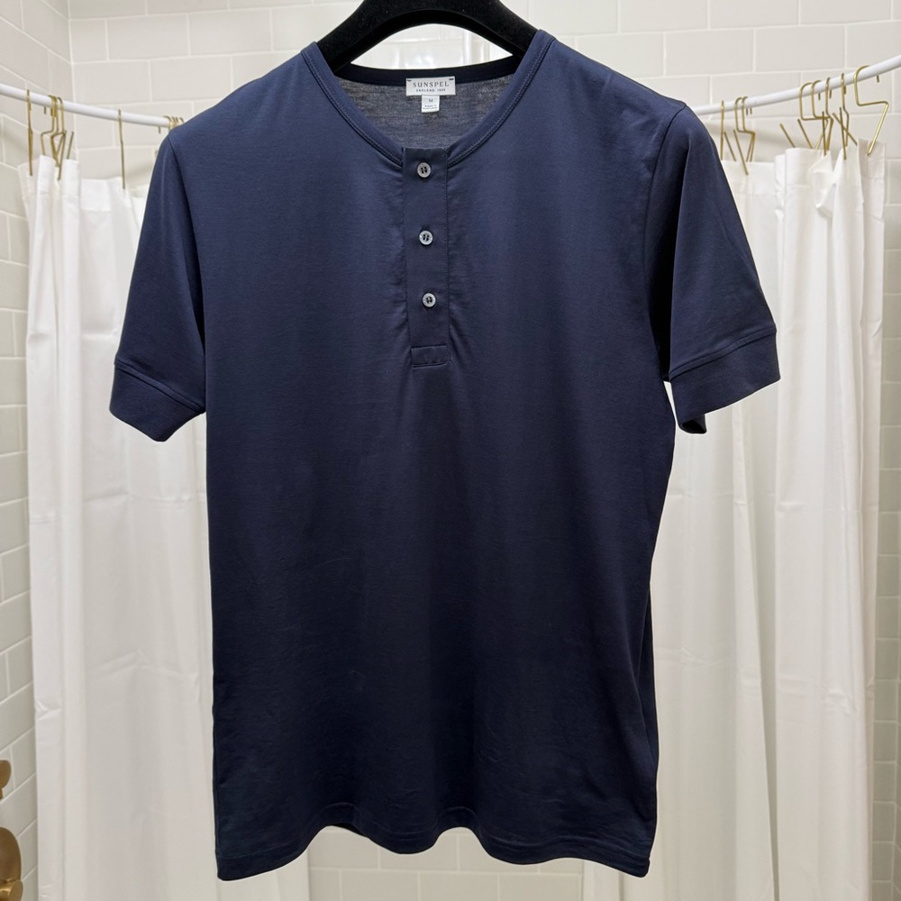 Sunspel Men’s Navy Short-Sleeve Henley Shirt